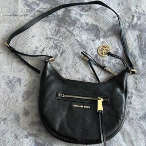 Micheal Kors Black & Gold crossbody bag